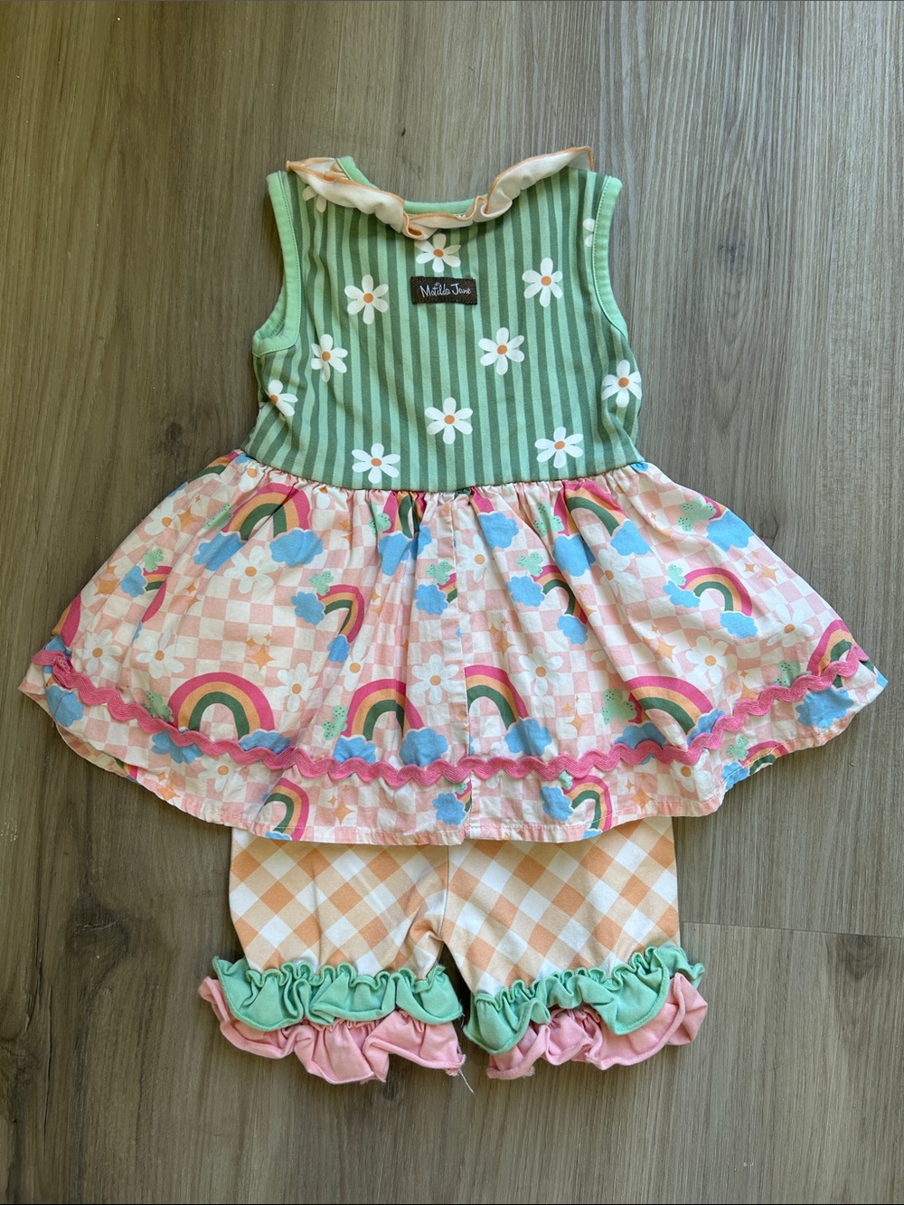 Matilda Jane 2T Girls Daisy & Rainbow Matching Set with Ruffle Shorts - Picture 2 of 3